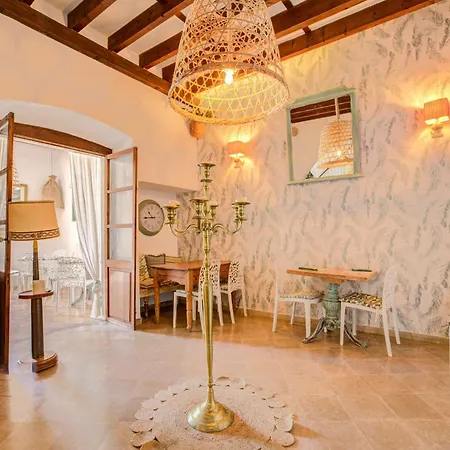 Maison d'hôtes Hotelet Oms Chopin By Rentallorca